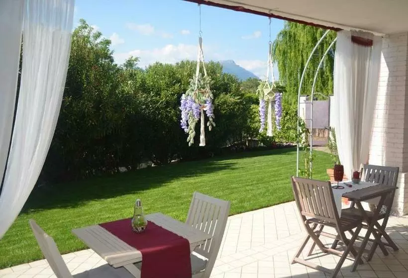 Asso Bed & Breakfast