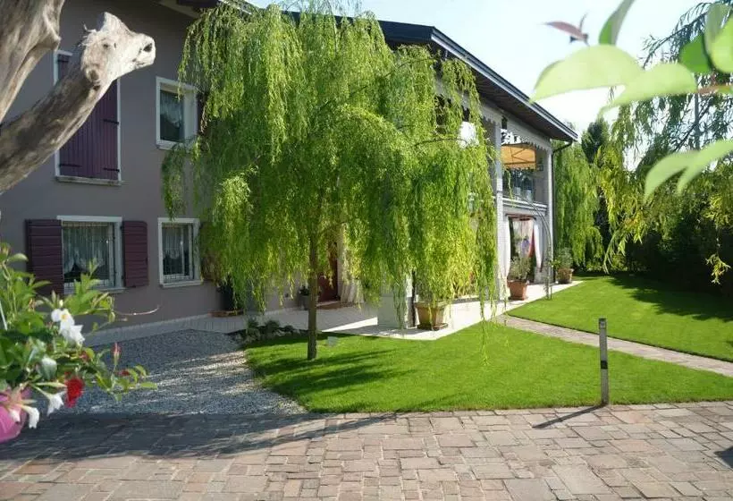 Asso Bed & Breakfast