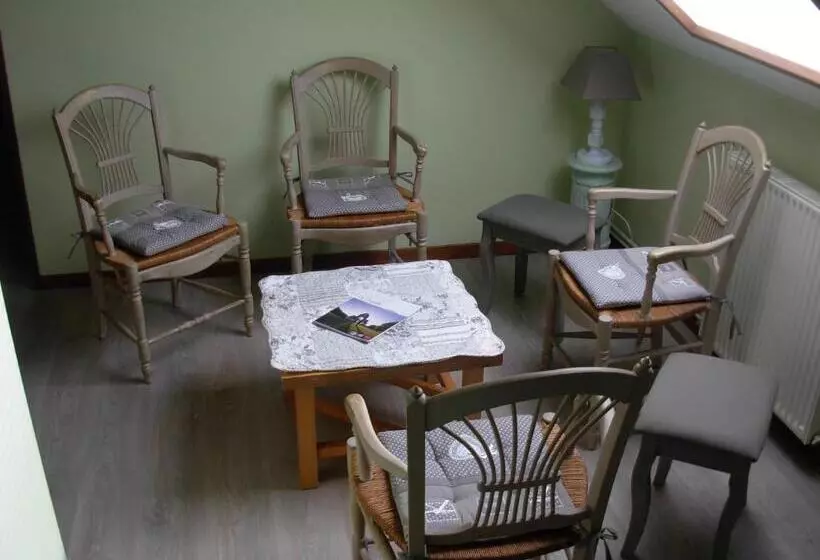 ベッドアンドブレックファースト Les Chambres D Ebalet