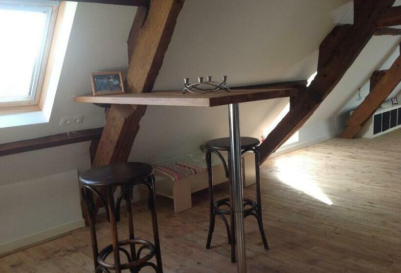 Bed and Breakfast Studio Des Perriots