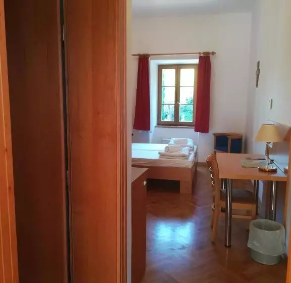 Hostel Sveta Ana