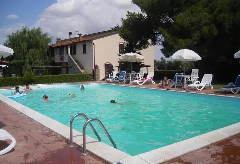 ホテル Agriturismo Bandinacci