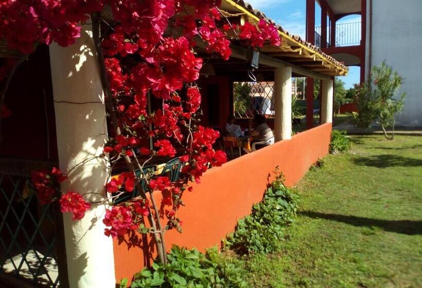 ペンション Entula