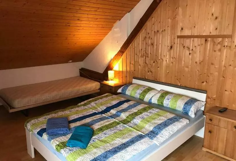 Majatalo Guest House Pizzeria Pazza Da Gianni