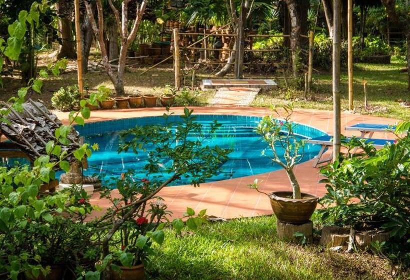 פנסיון Sang Tong Huts