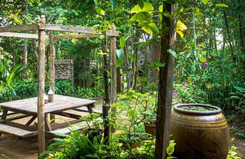 פנסיון Sang Tong Huts