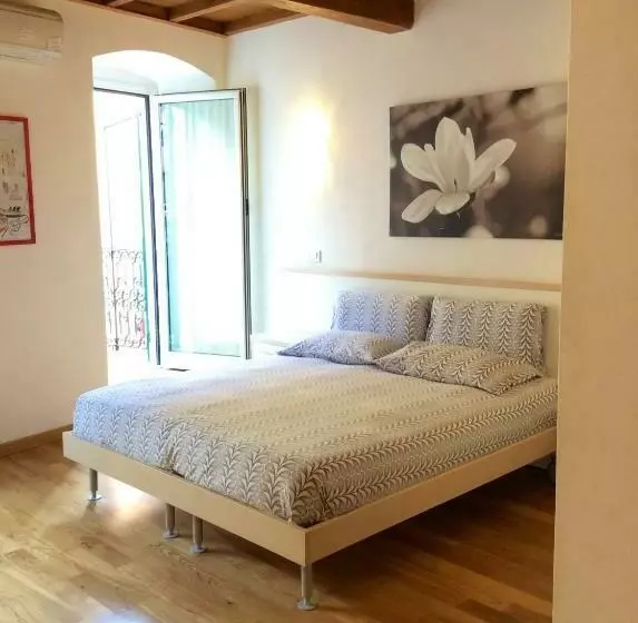 ユースホステル La Dolce Vita