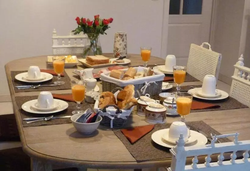 ベッドアンドブレックファースト Le Repos Coquelicot