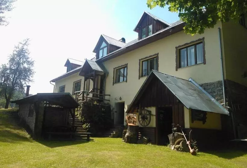 Majatalo Chalupa U Potoka