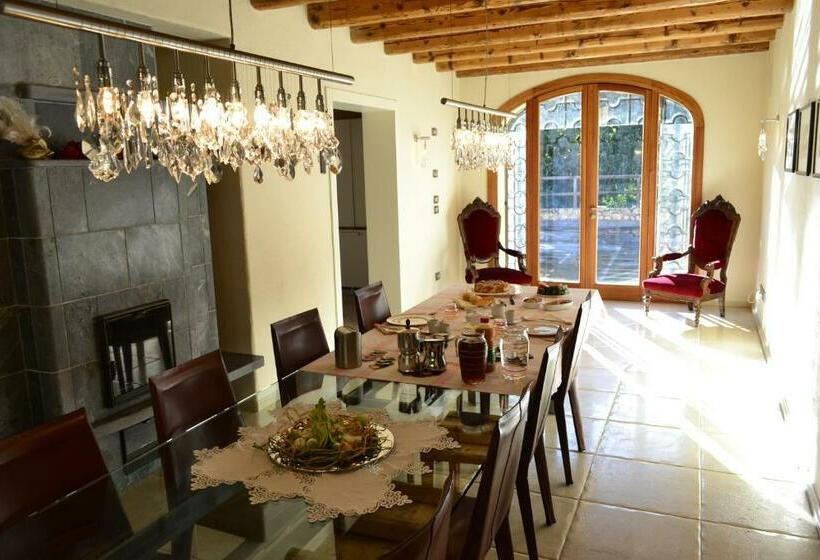 צימר Casale La Rocchetta