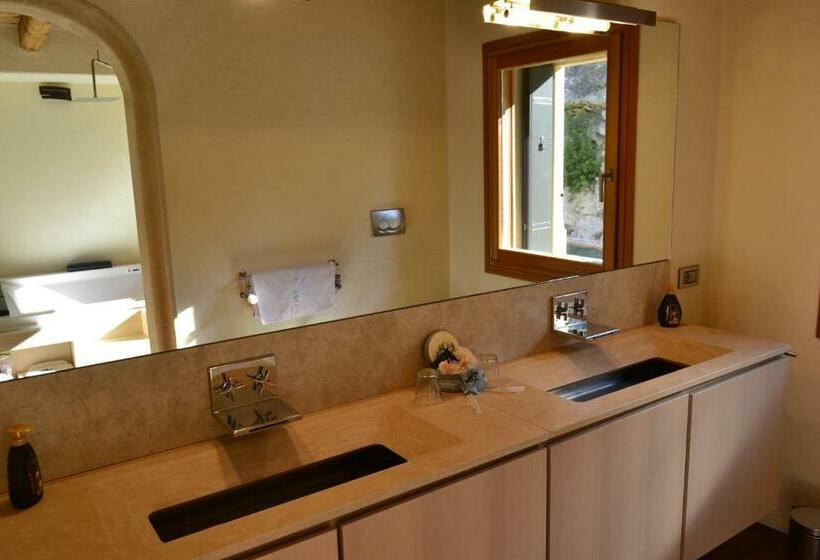 צימר Casale La Rocchetta