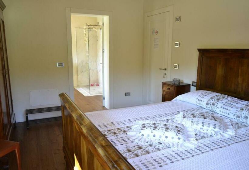 צימר Casale La Rocchetta