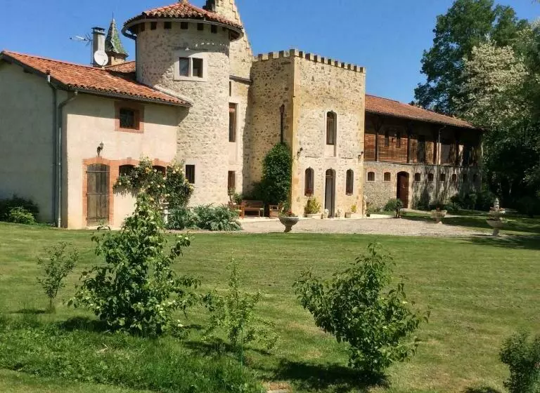 Aamiaismajoitus (B&B) Domaine Du Val De Soux