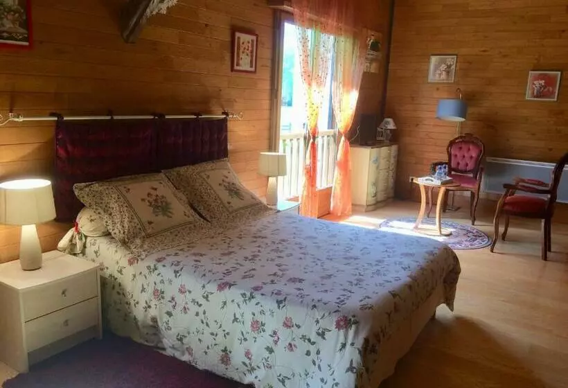 Aamiaismajoitus (B&B) Domaine Du Val De Soux