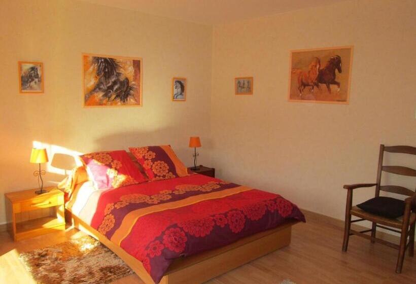 مبيت وإفطار Domaine Du Val De Soux