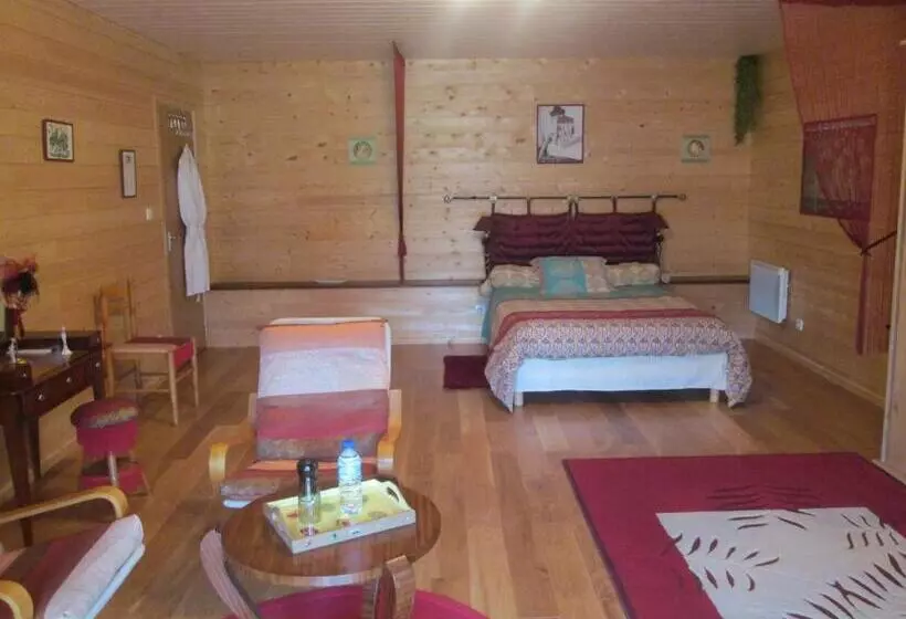 Aamiaismajoitus (B&B) Domaine Du Val De Soux