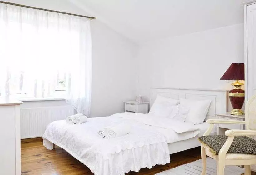 Majatalo Irena Family House