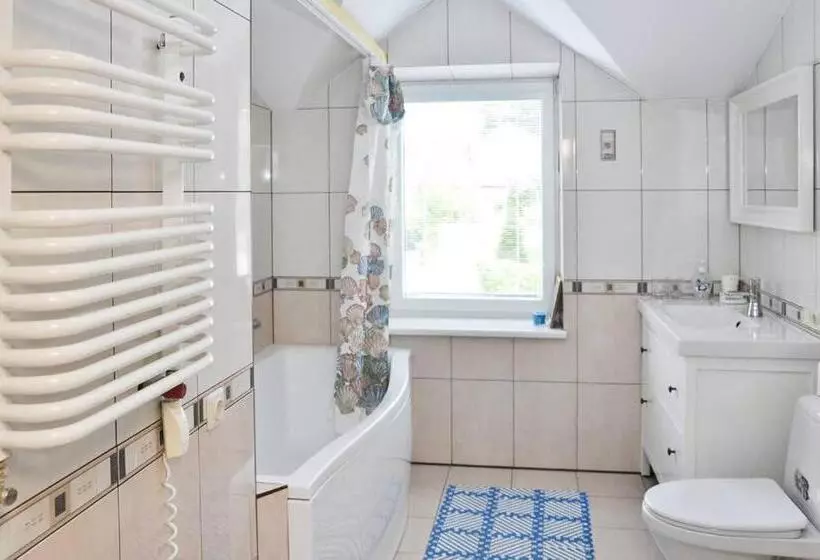 Majatalo Irena Family House