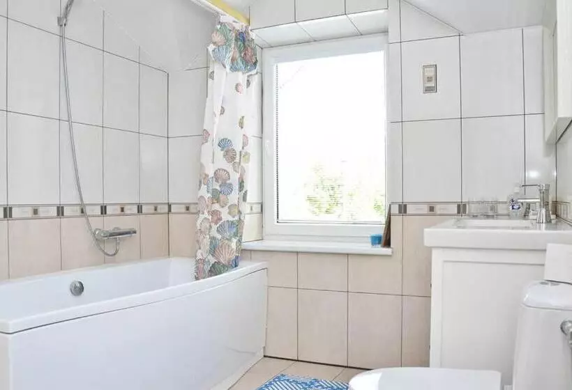 Majatalo Irena Family House