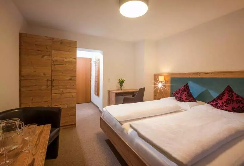 ペンション Johannishof