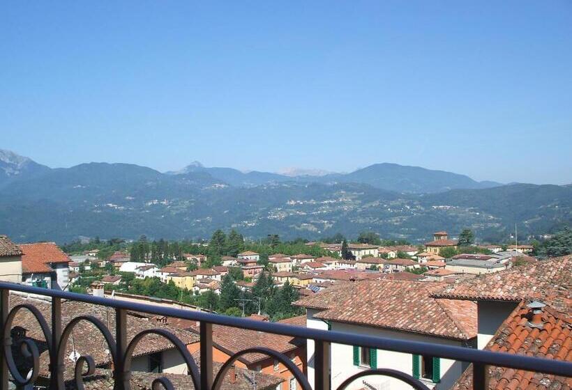 פנסיון Nel Cielo... Di Barga