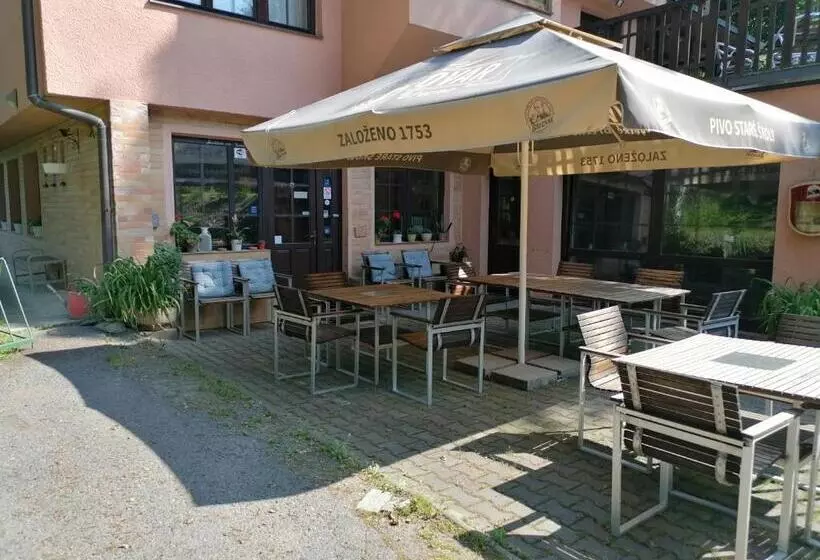 Majatalo Penzion Janata