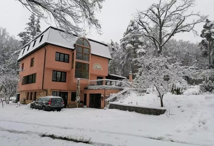 Majatalo Penzion Janata