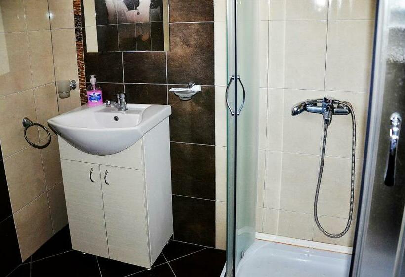 פנסיון Villa Joy