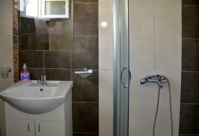 پانسیون Villa Joy