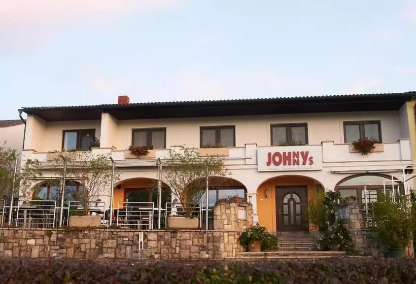 Aamiaismajoitus (B&B) Gästehaus Elisabeth Weinhandl