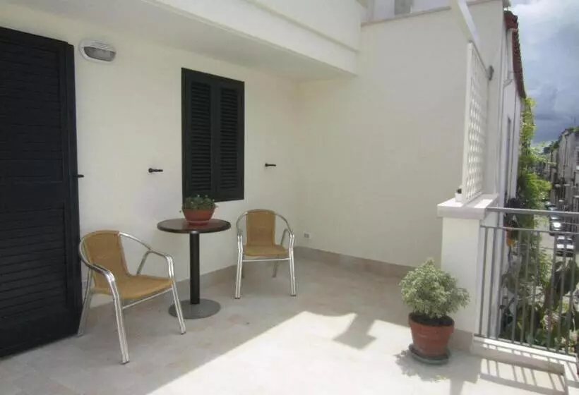 Aamiaismajoitus (B&B) Portantica