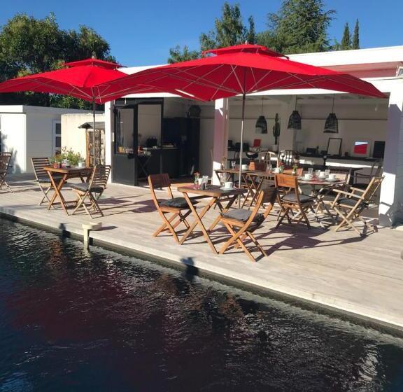 تختخواب و صبحانه Villa Le Sud