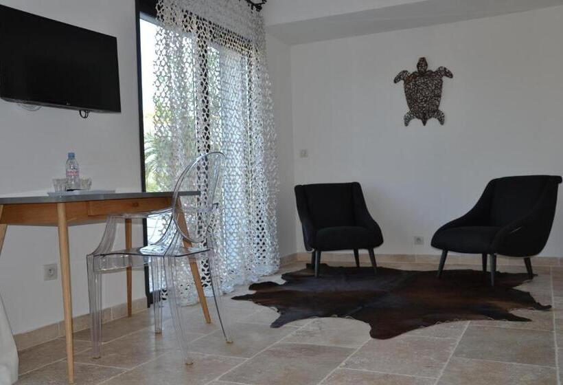 تختخواب و صبحانه Villa Le Sud