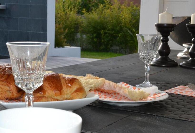 تختخواب و صبحانه Villa Le Sud