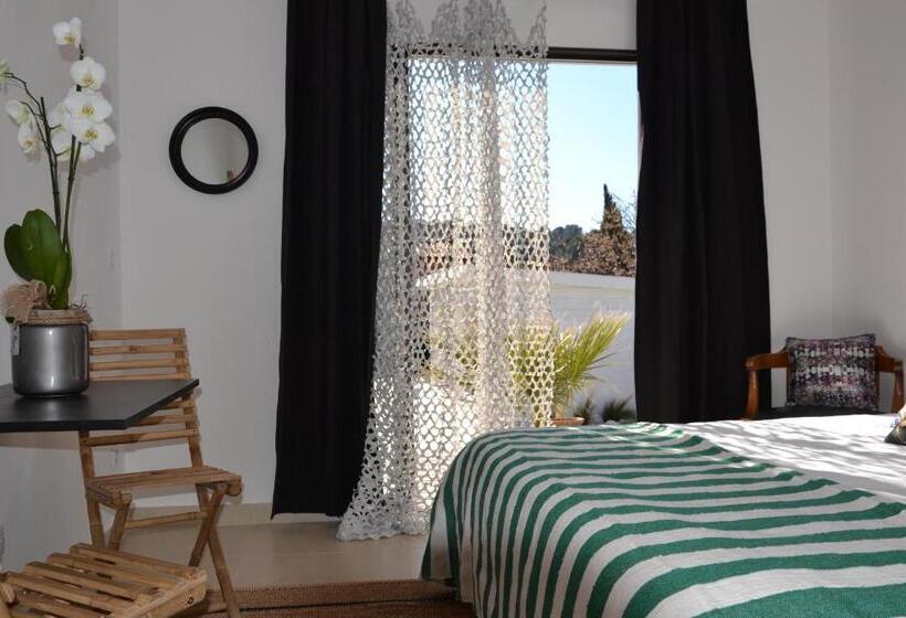 تختخواب و صبحانه Villa Le Sud