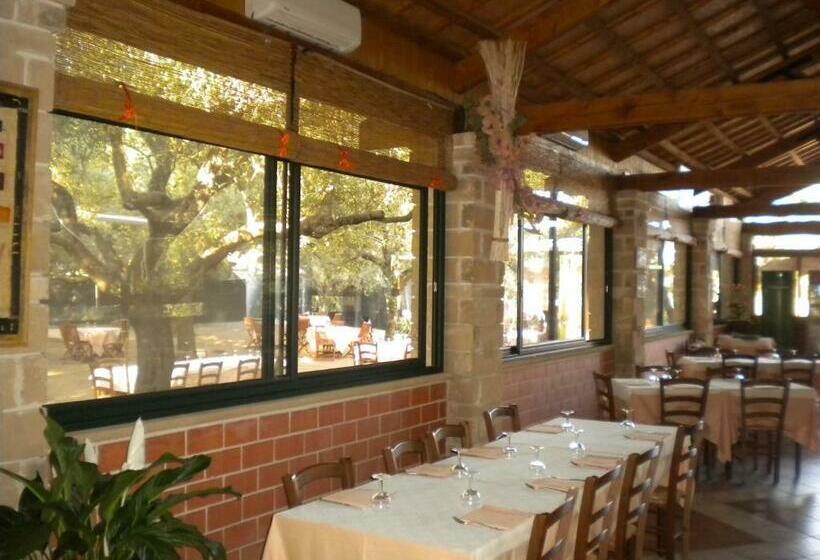 ホテル Su Barroccu