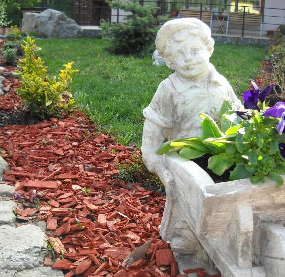 پانسیون Casa Altfel