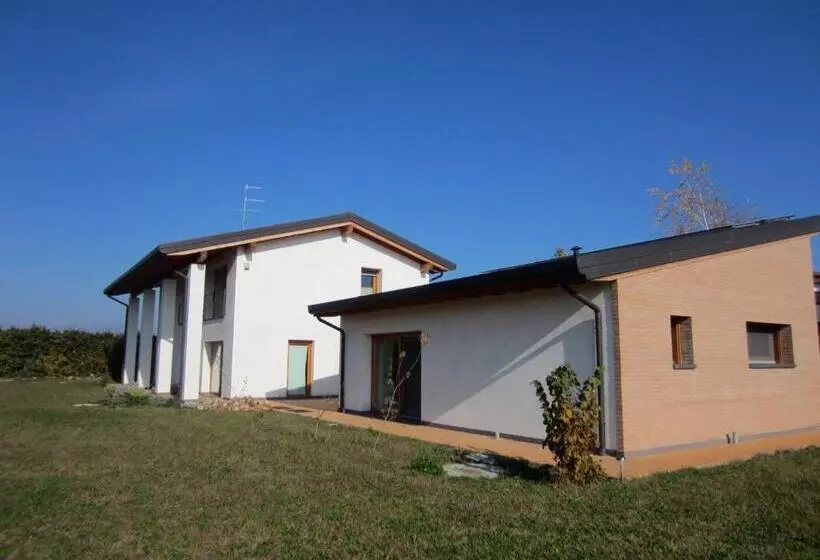 Aamiaismajoitus (B&B) Aganis