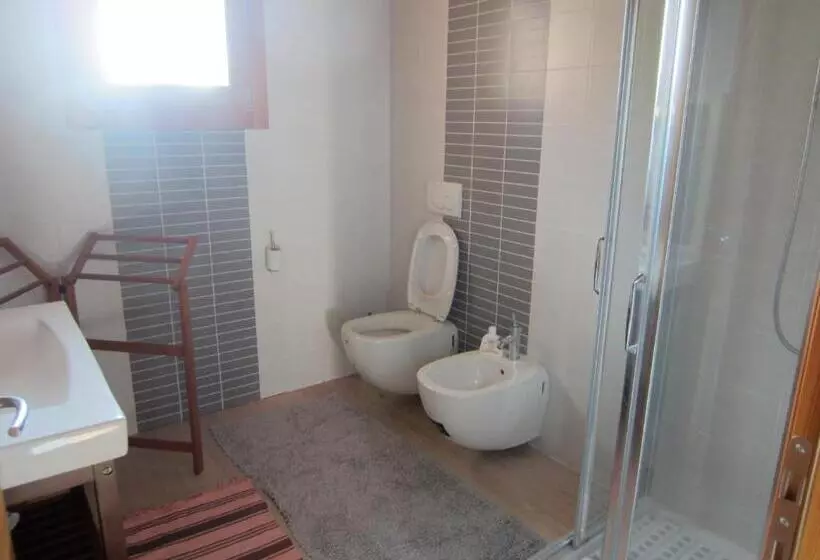 Aamiaismajoitus (B&B) Aganis