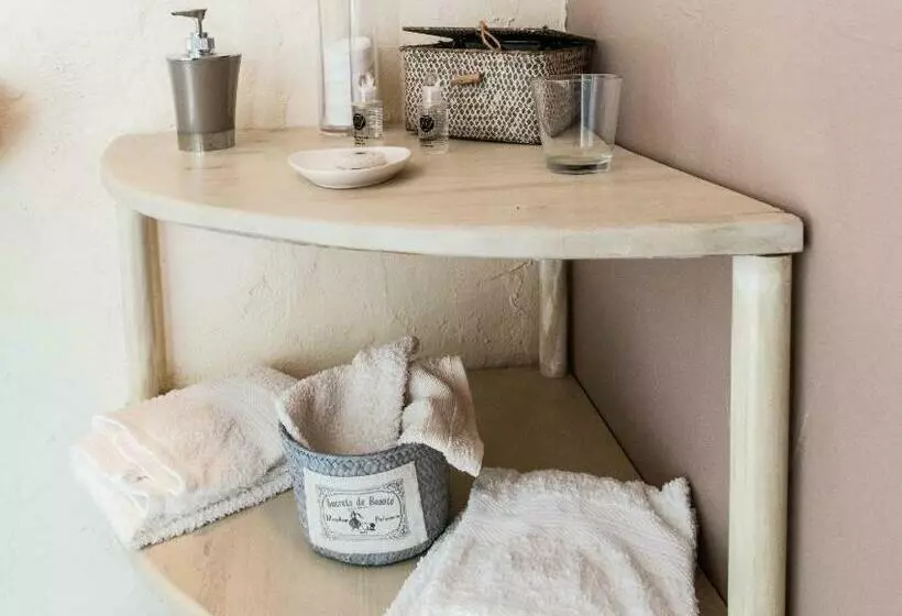 ベッドアンドブレックファースト Chambres D Hôtes Larroquinière