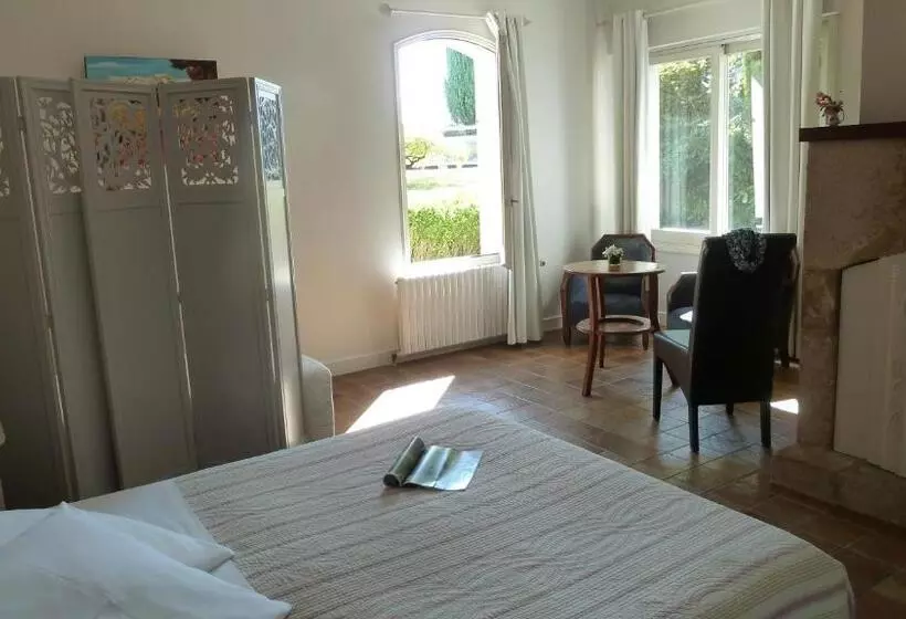 Aamiaismajoitus (B&B) Chambres D Hôtes Le Saleix