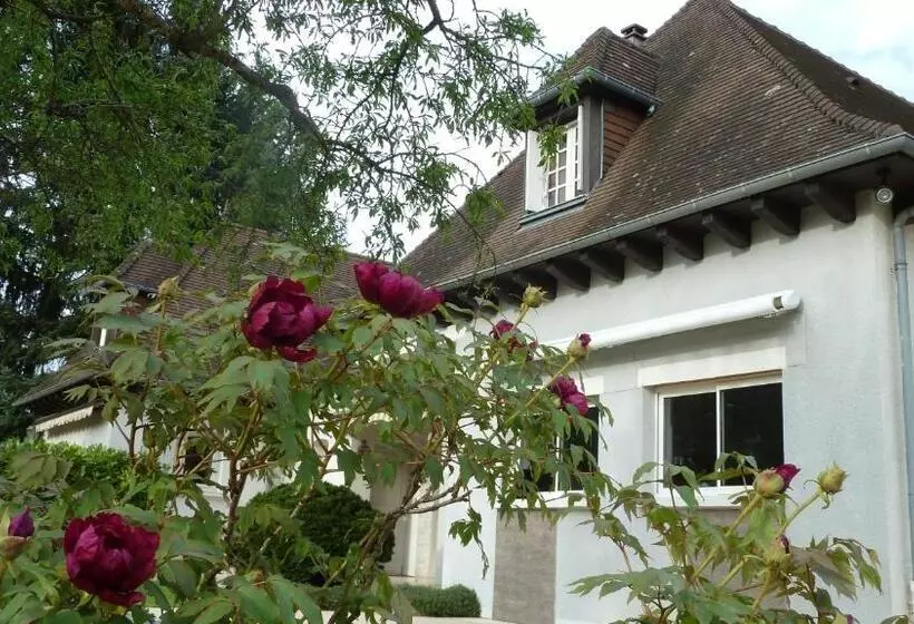 Aamiaismajoitus (B&B) Chambres D Hôtes Le Saleix