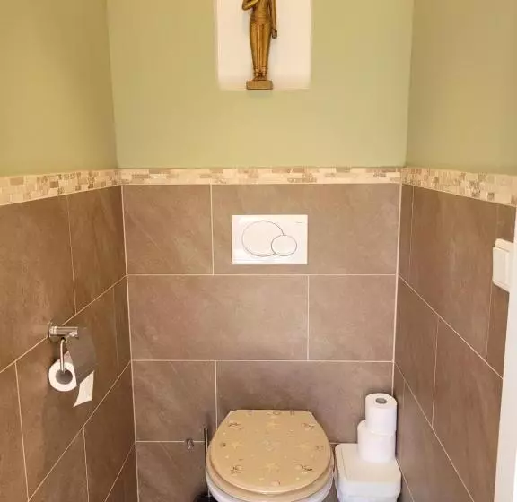 تختخواب و صبحانه Sleep Well Ness Domburg