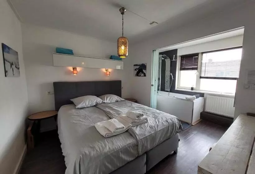 تختخواب و صبحانه Sleep Well Ness Domburg