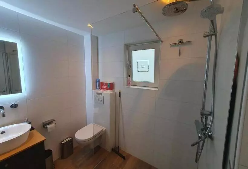 تختخواب و صبحانه Sleep Well Ness Domburg