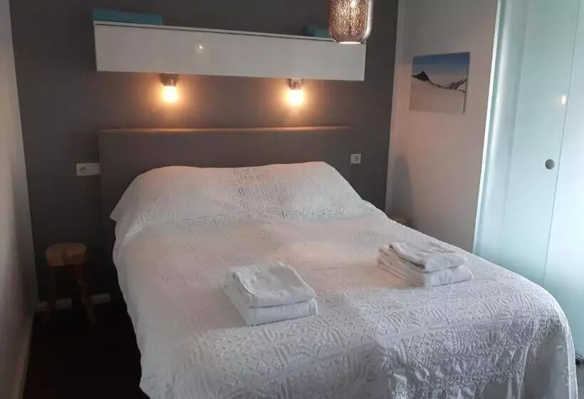 تختخواب و صبحانه Sleep Well Ness Domburg