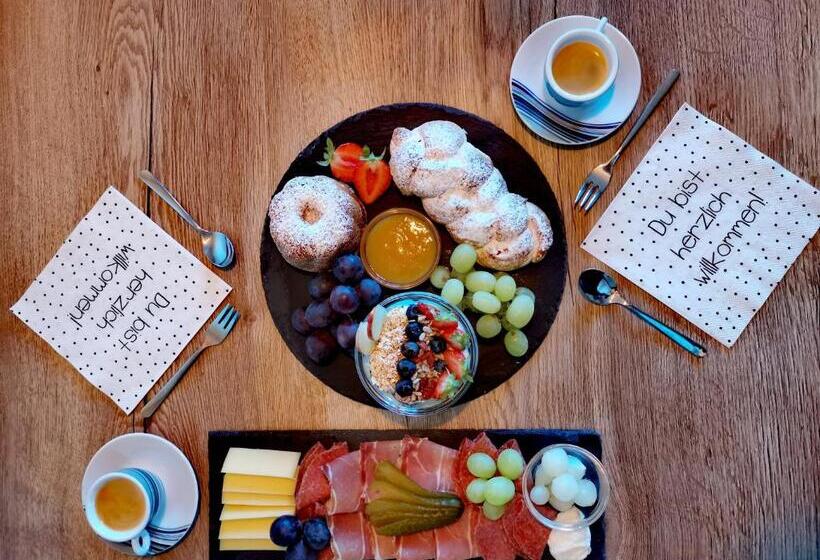 ホテル Gfliererhof