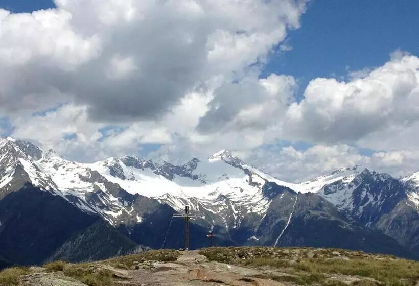 Hotelli Lahnerhof