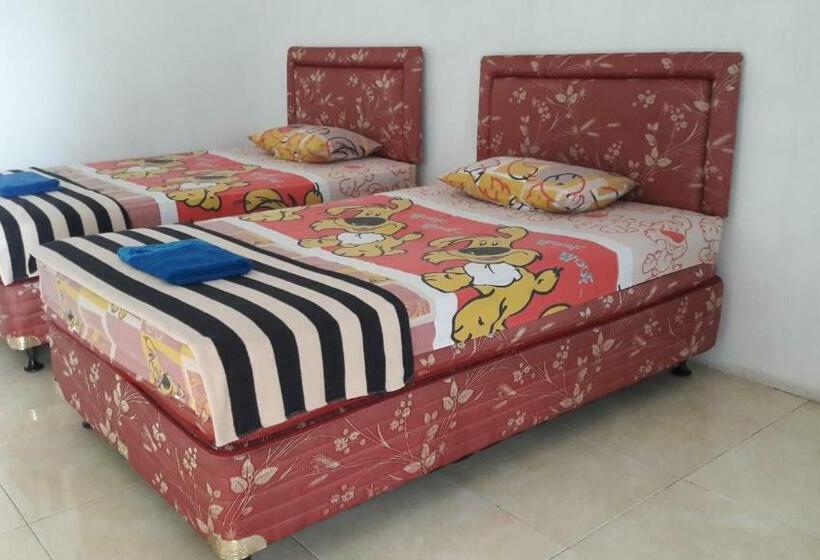 Pensione Bamboo House