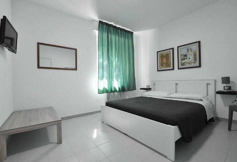 ペンション Giorgia Tassi Affittacamere